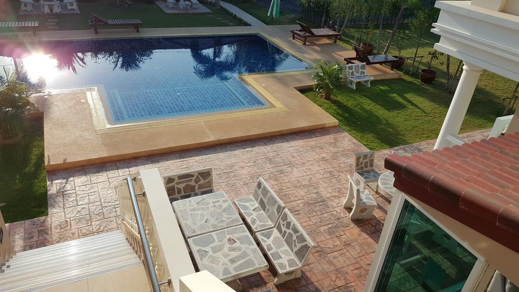 East Shore Pattaya Resort Nong Prue Ngoại thất bức ảnh